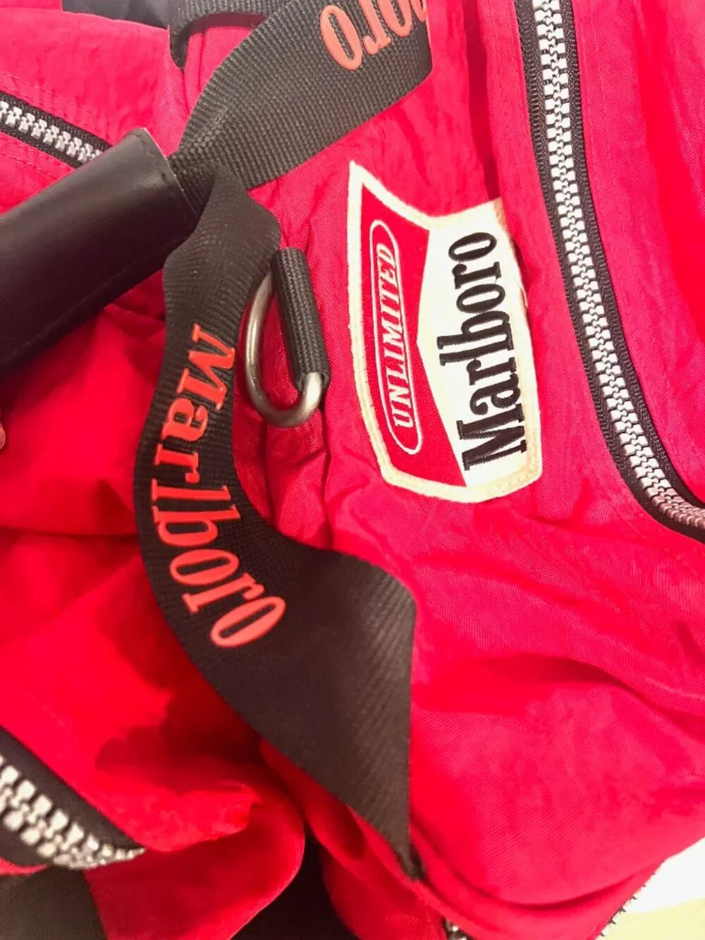 Marlboro Vintage Large Red/Black/White Duffle Bag-Nylon-Lightweight-Travel